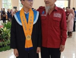 Putra Aktivis Pejuang Kesehatan Masyarakat Raih Gelar Sarjana Biologi