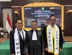 Eko Ponco Resmi Disumpah Jadi Advokat Lewat Program Beasiswa Penuh FERADI WPI di Surabaya